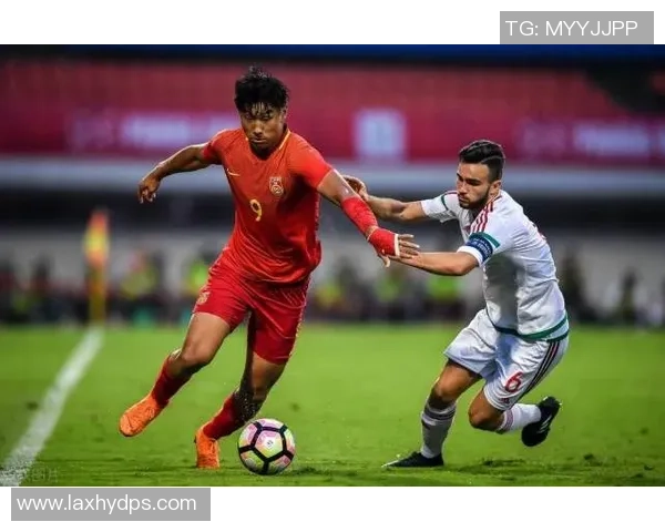 2019年足球明星阵容揭秘各国球员表现与成就分析